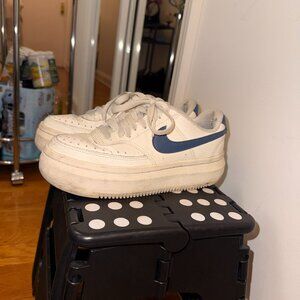 Nike Court Legacy Next Nature (size 6)